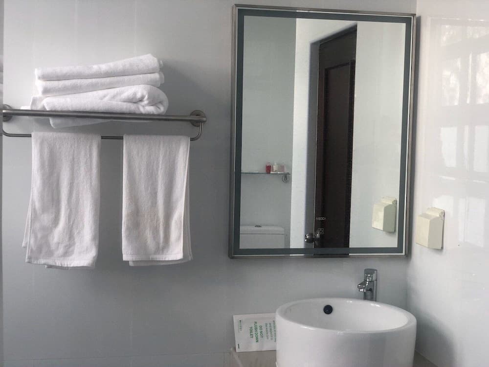 Contento Retreat - View 11