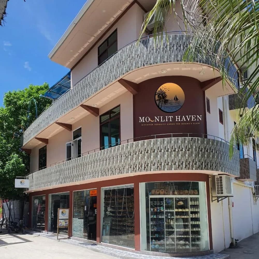 Moonlit Haven - View 12