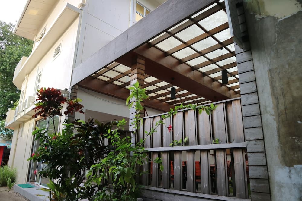 Cornerstay at Dhangethi - View 21