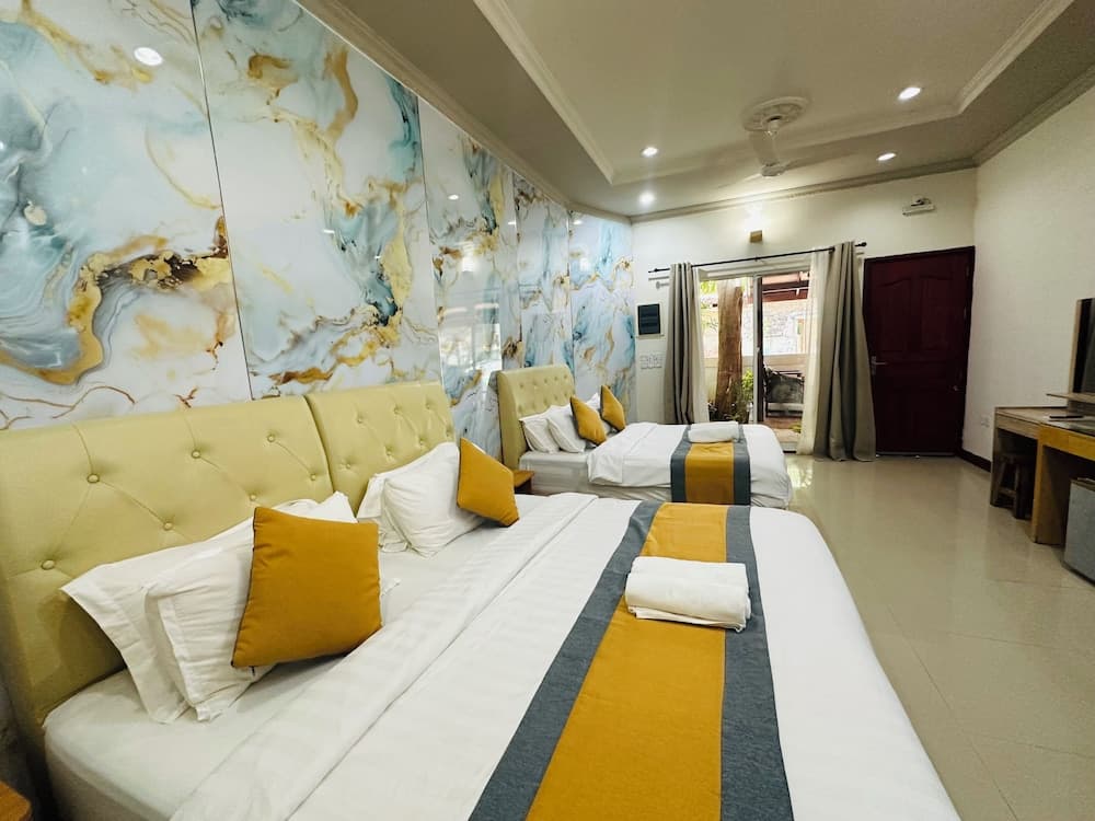 LA CASA VILLA - View 13