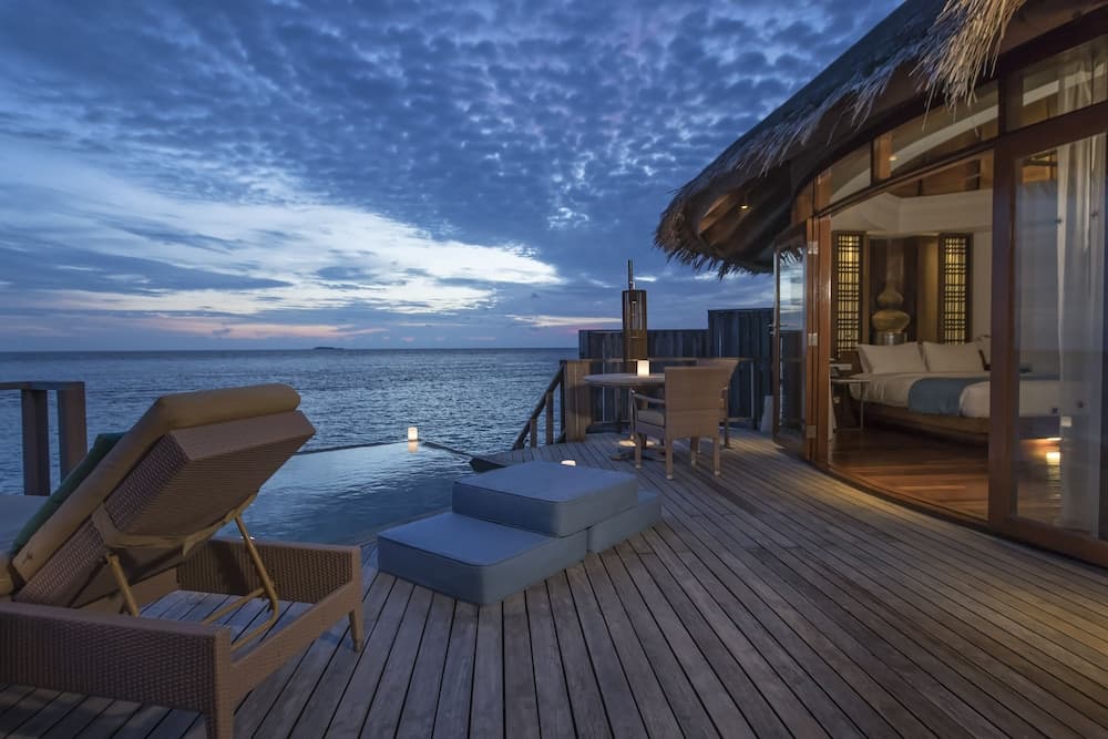 Constance Halaveli - View 20