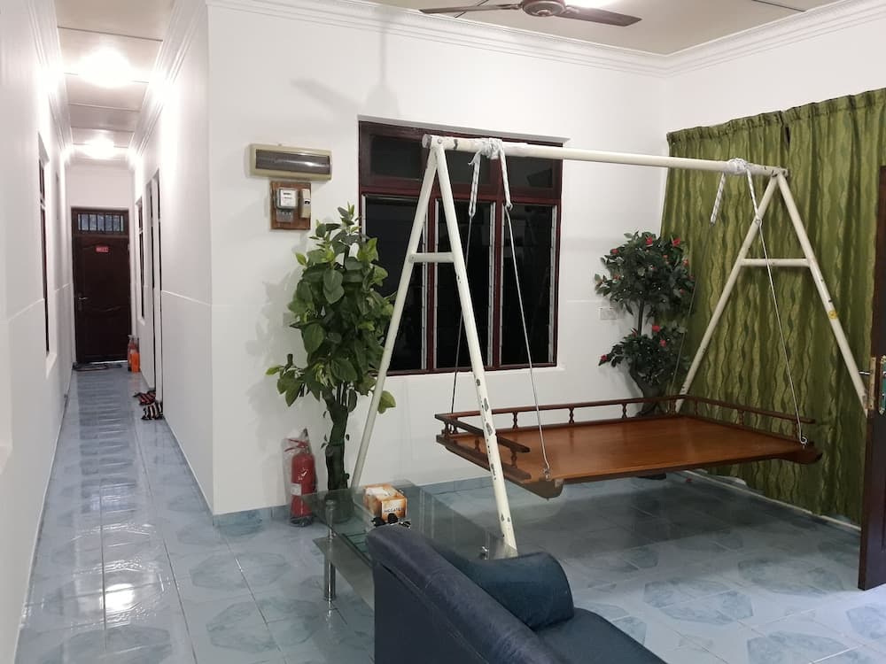 Muli Inn Surf View Maldives - View 40