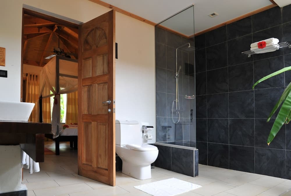 Vilamendhoo Island Resort & Spa - View 17