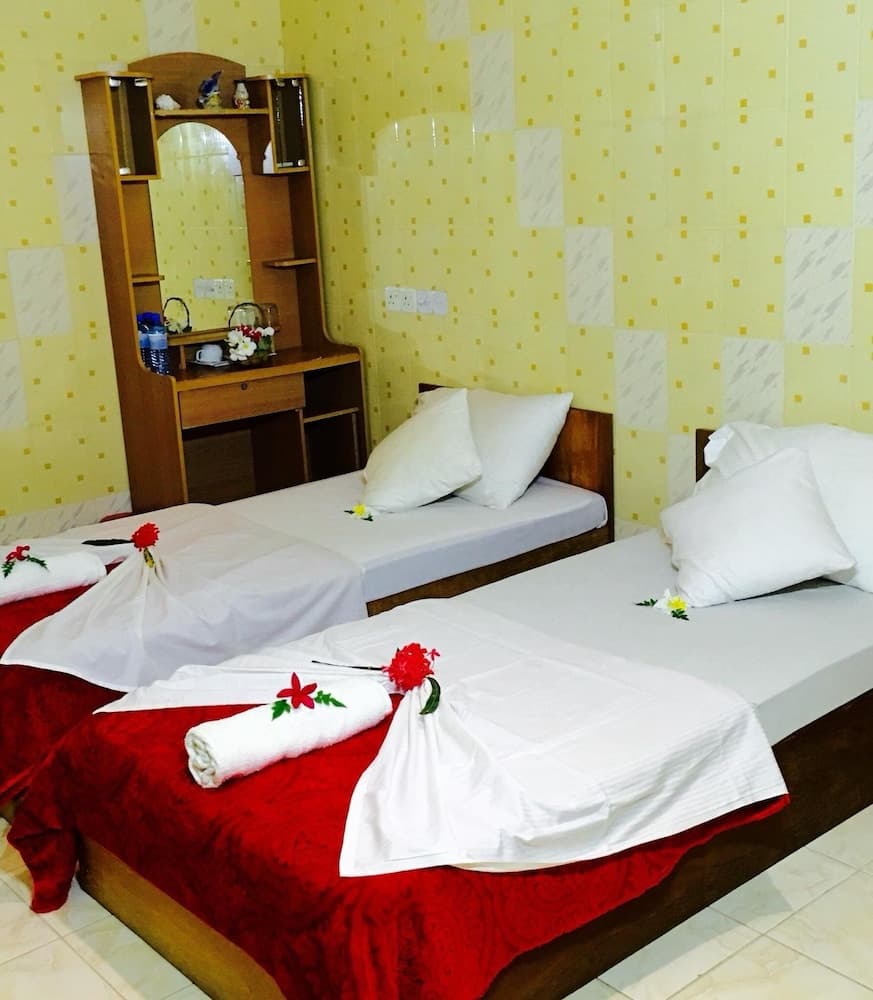 Sunset Holidays - View 18