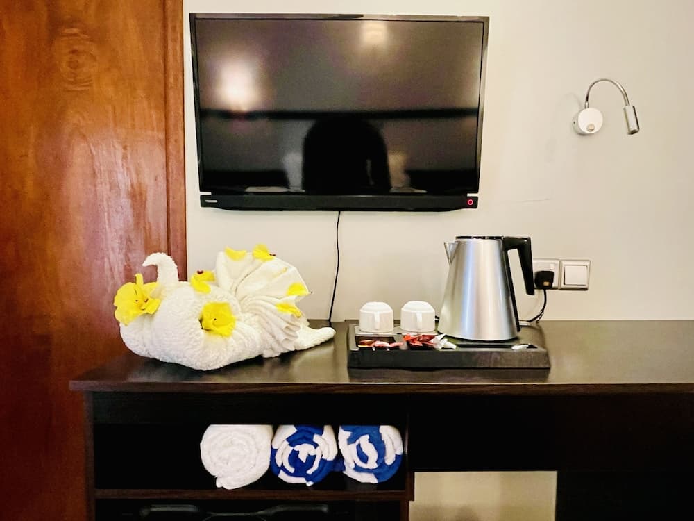 Madi Finolhu Guesthouse - View 14