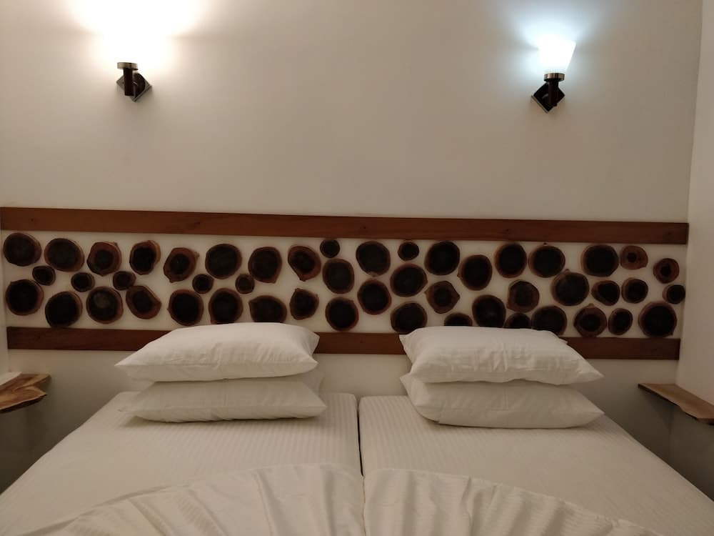 Alkina Lodge - View 3