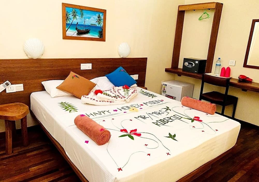 Detour Beach View - View 13