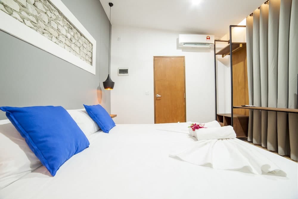 Island Scuba Inn - View 14