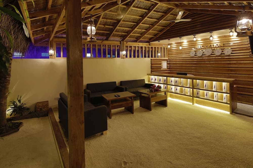 Shallow Lagoon Rasdhoo - View 16