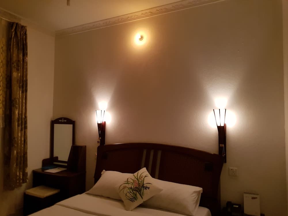 Island Guest - View 63