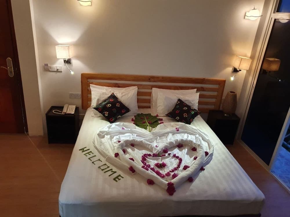 Arianna Dhangethi - View 2