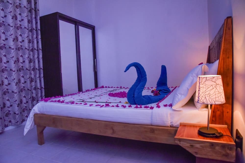 Ithaa Beach Maldives - View 93