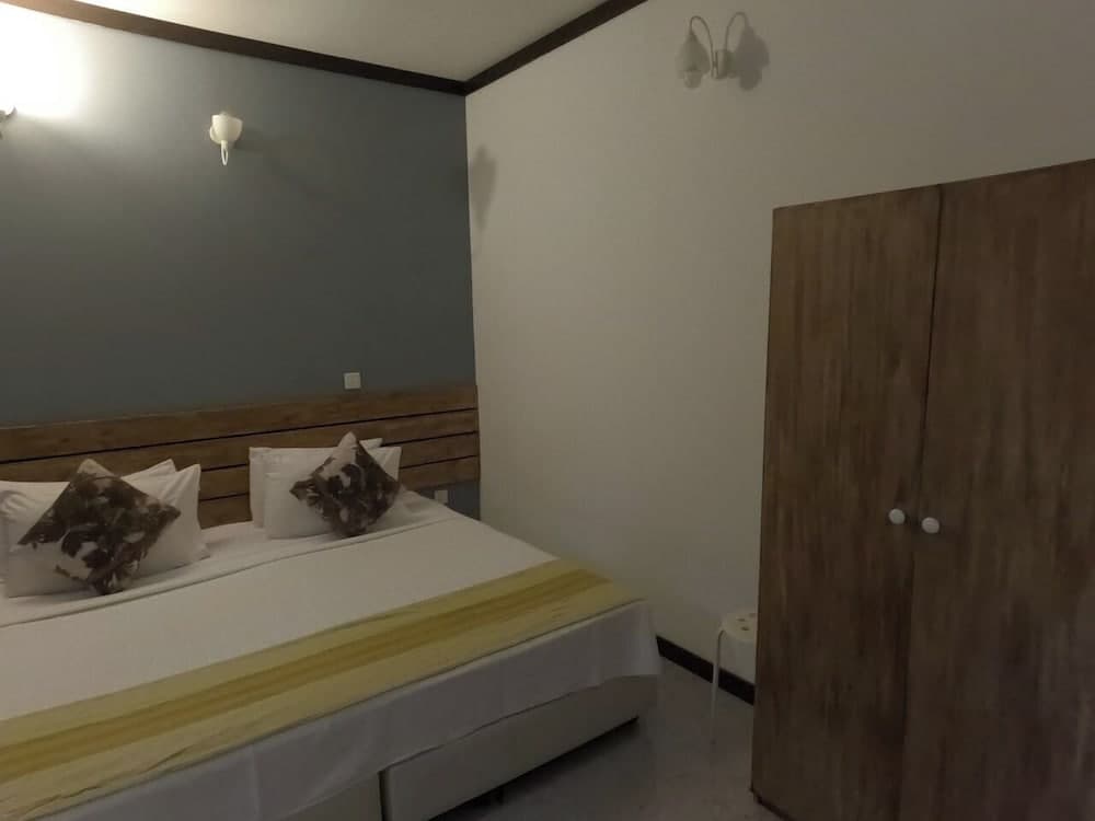 Seascape Retreats Dhigurah - View 17