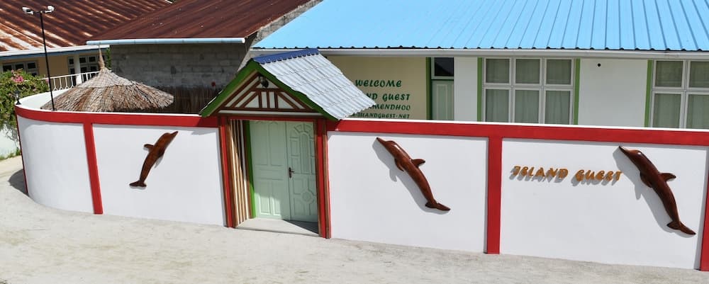 Island Guest - View 1