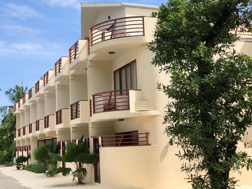 White Sand Dhigurah - View 24