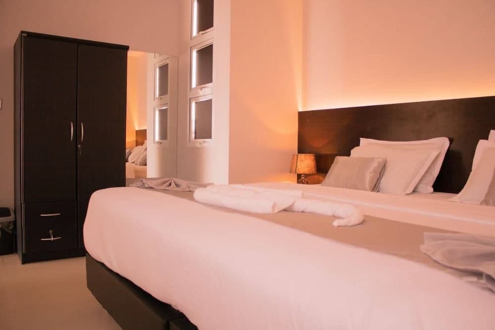 VIOLET INN - View 4