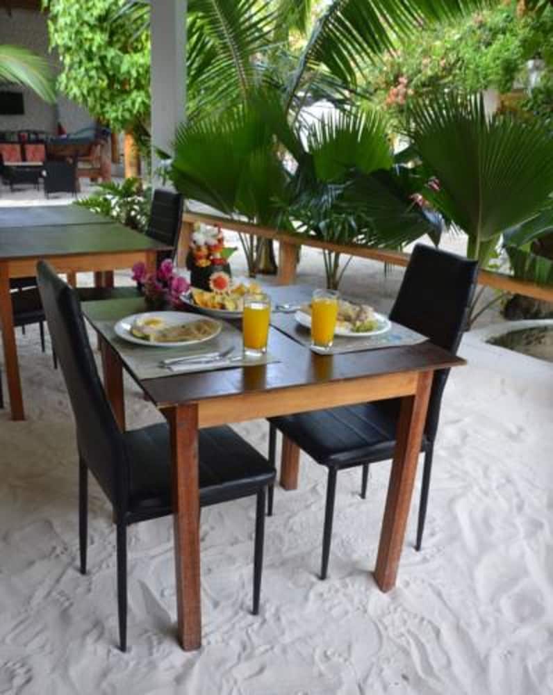 Blue World Dharavandhoo - View 8