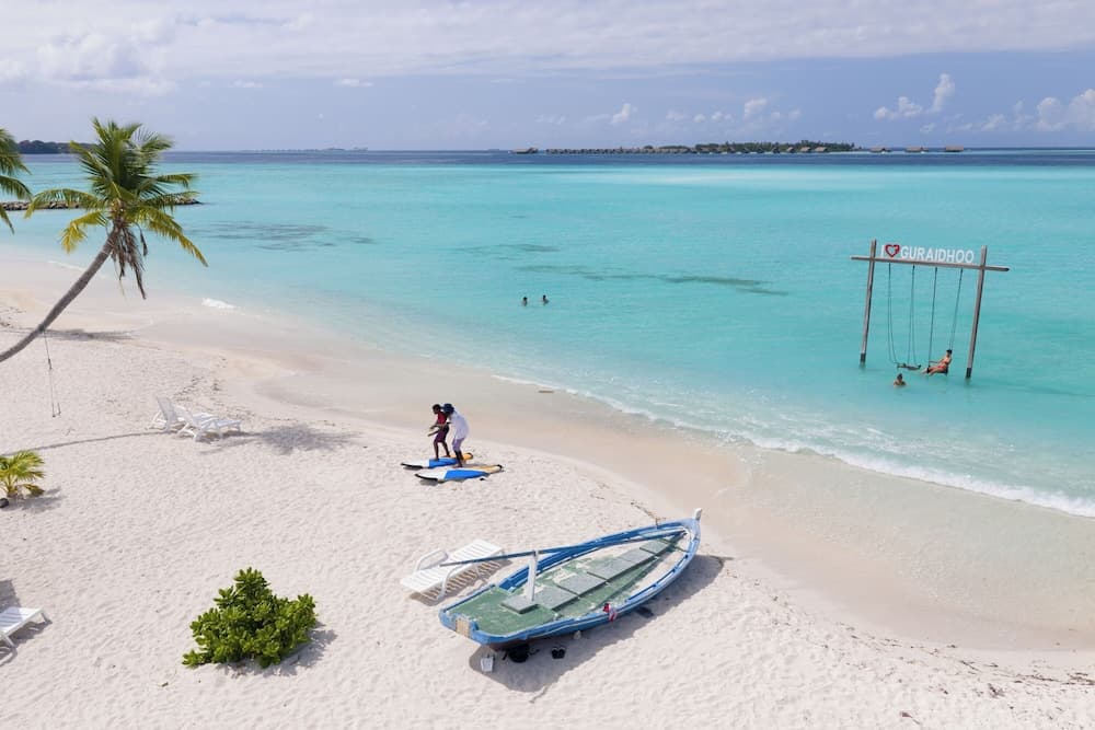 h78 Guraidhoo - View 2