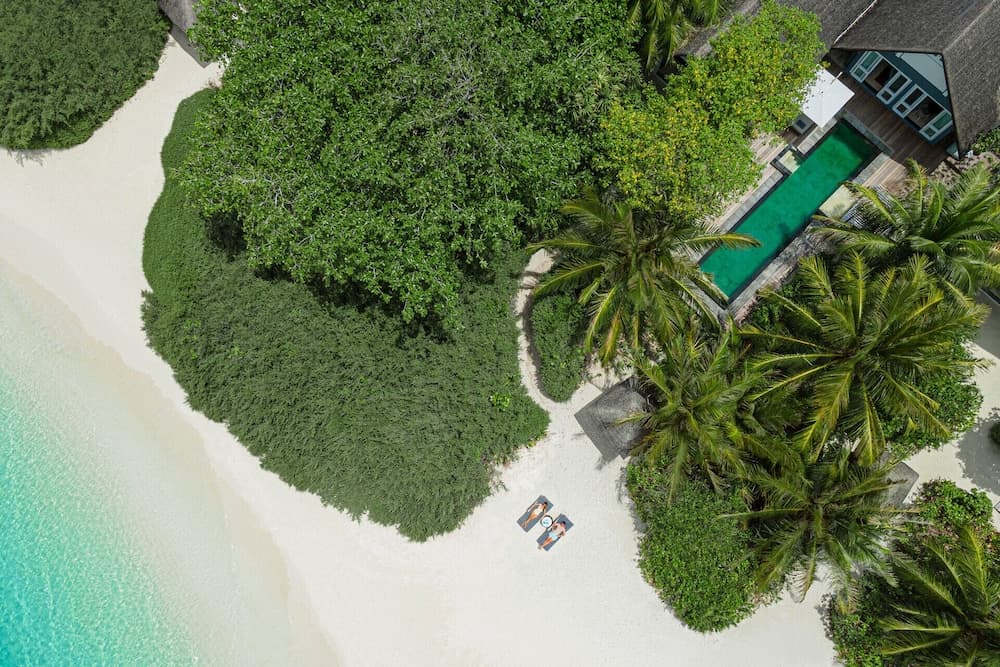 Four Seasons Maldives at Landaa Giraavaru - View 4