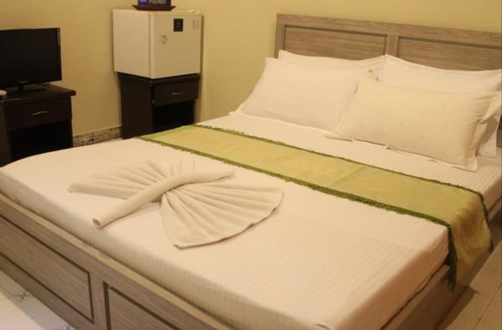 Holiday Lodge - View 2