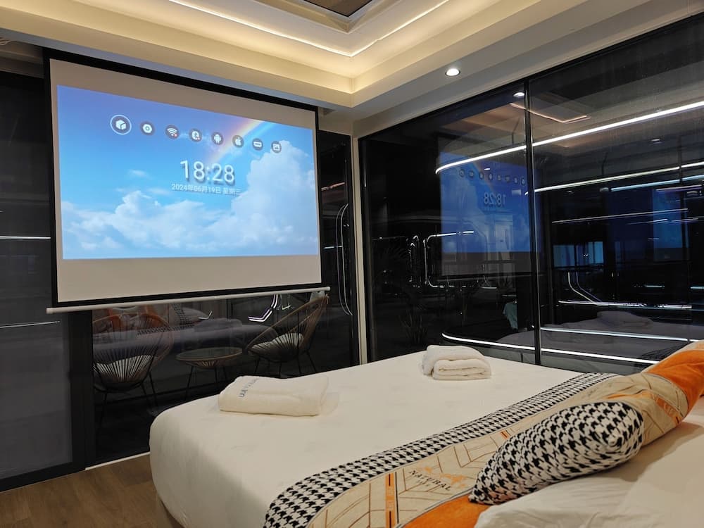 Sunny Pavilion - View 9