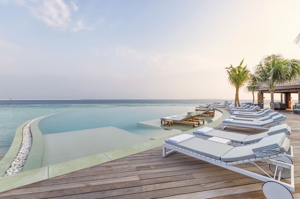 Hurawalhi Island Resort - View 36