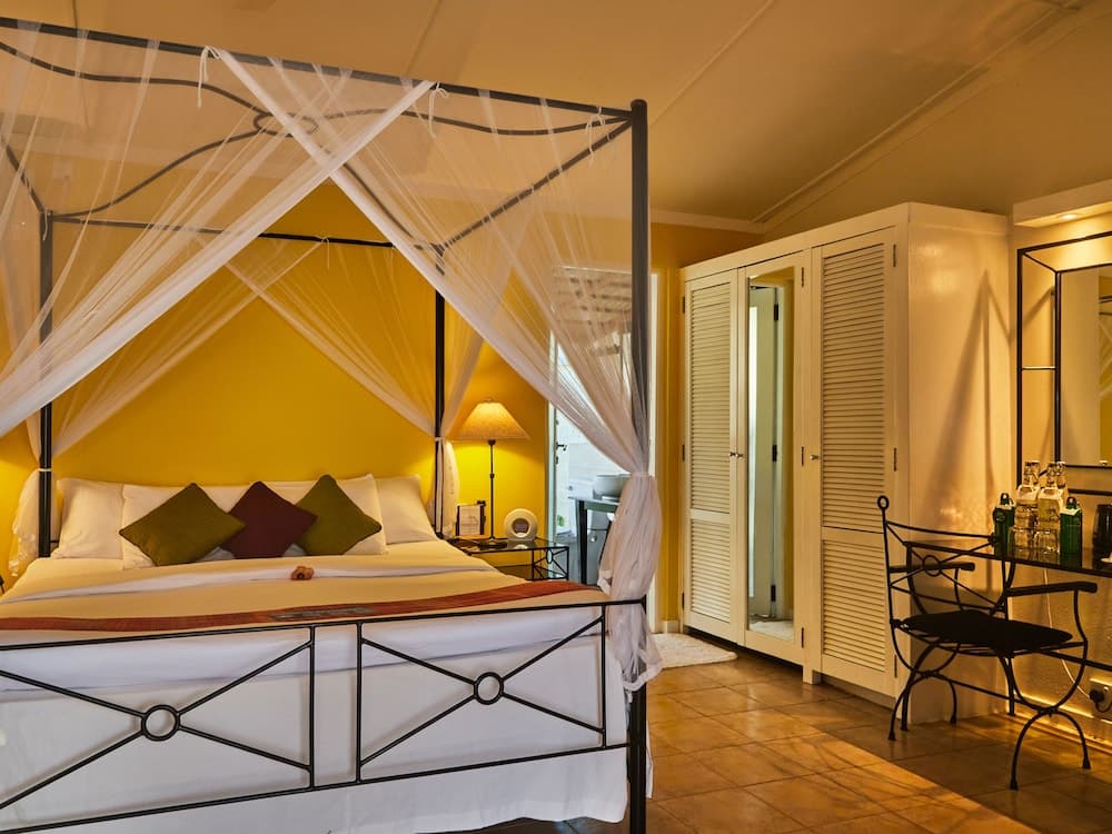 Kuredu Island Resort - View 11