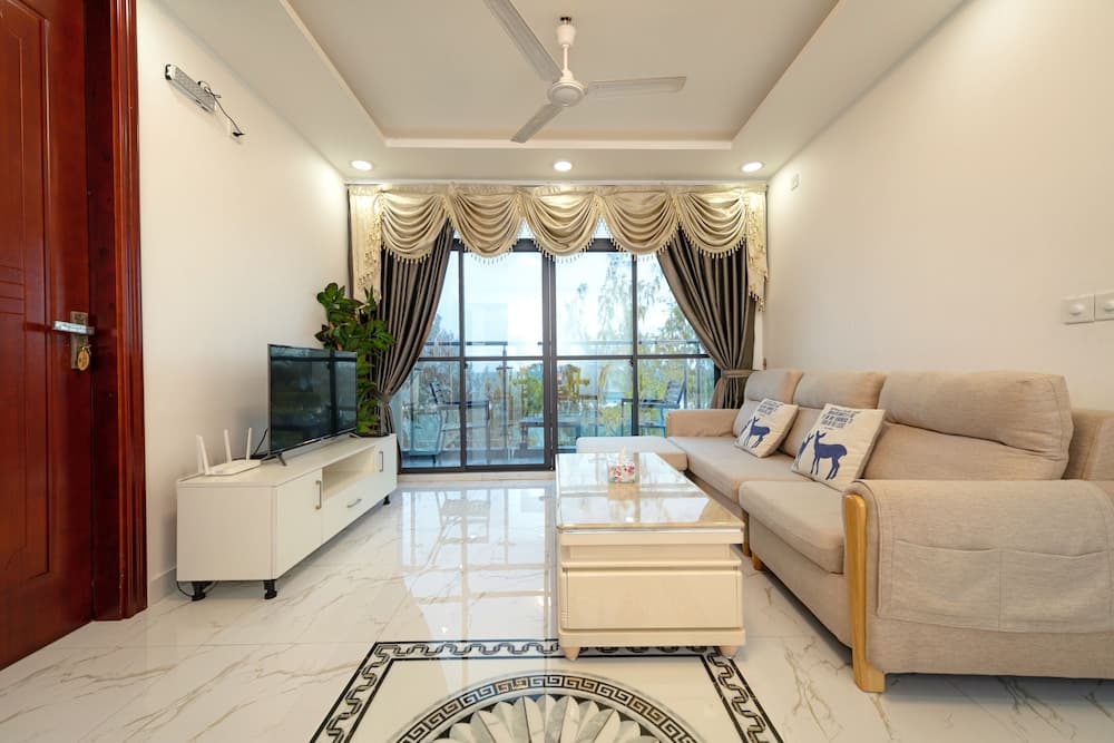 White Beach Holiday - View 20