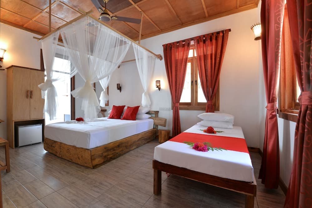 Eden BAANI Lodge - View 5