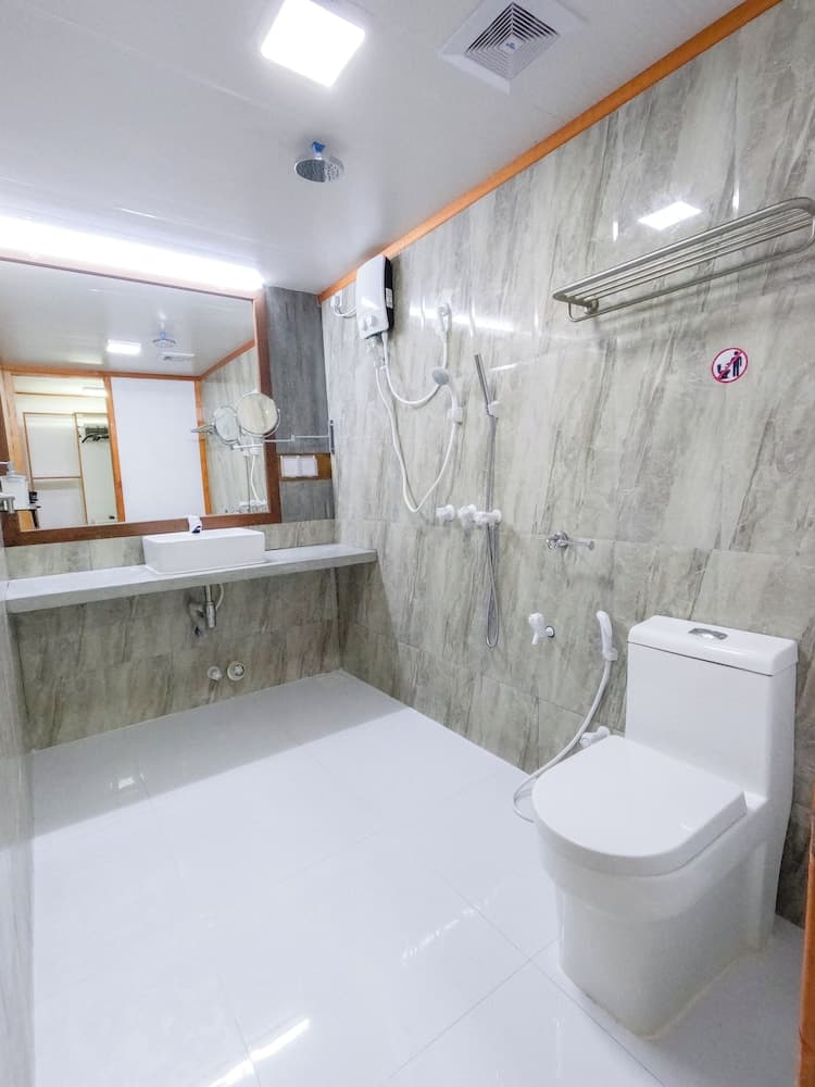 Dhamana Beach - View 12