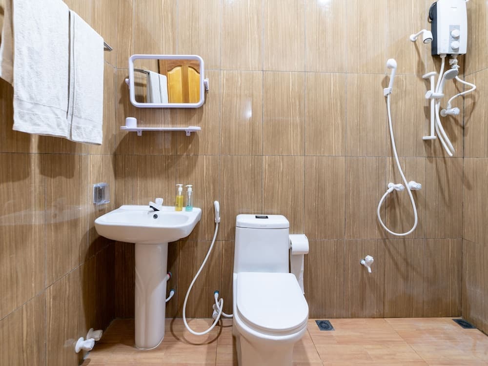 Ukulhas Beach Inn - View 8