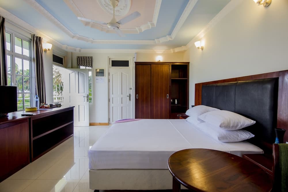 La Cabana Maldives - View 11