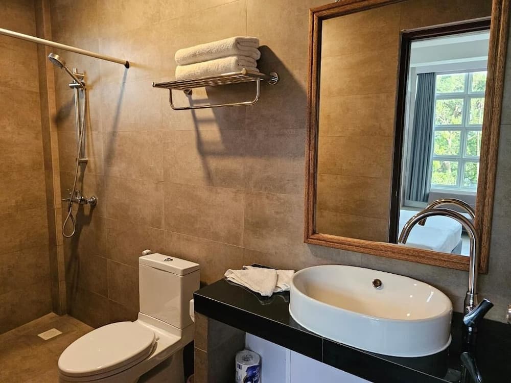 Shams Thoddoo - View 25