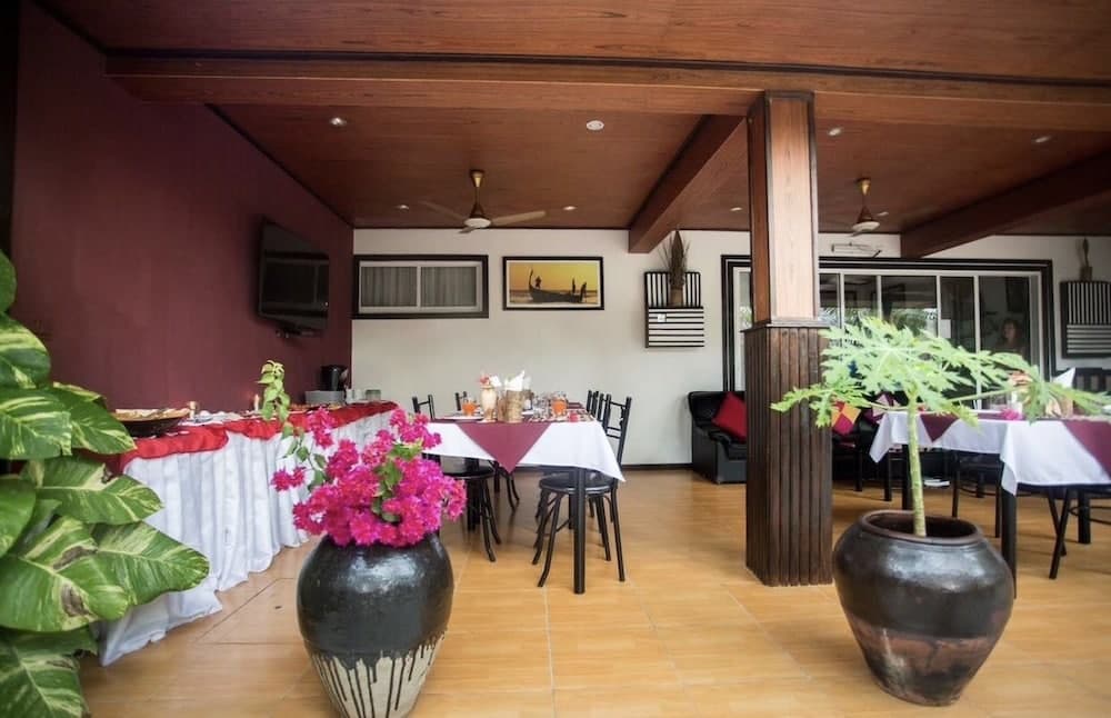 Equator beachinn - View 16