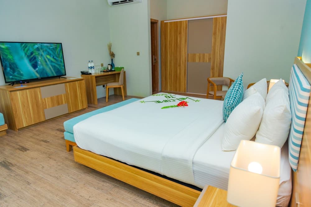 Rahaa Resort Maldives - View 11