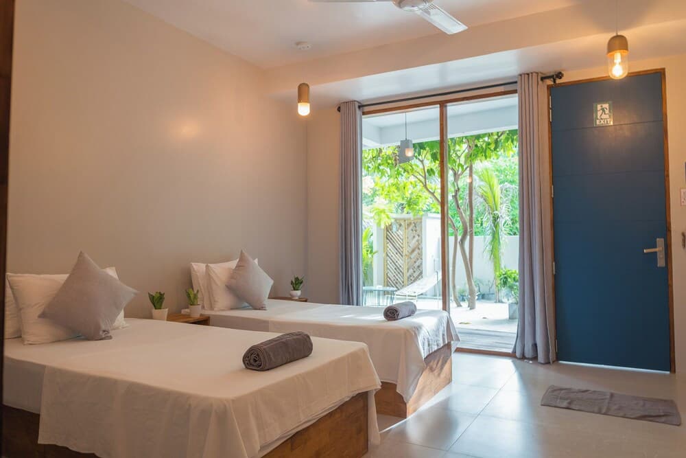 The Palm Ray - View 24