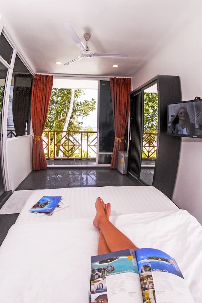 Seven Corals - View 15