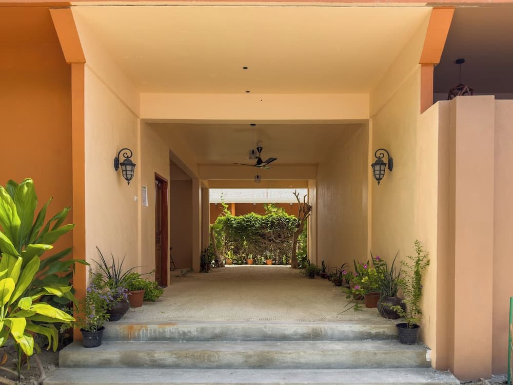 Ari Stay Thoddoo - View 3