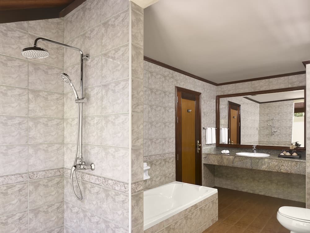 Royal Island Resort & Spa - View 40