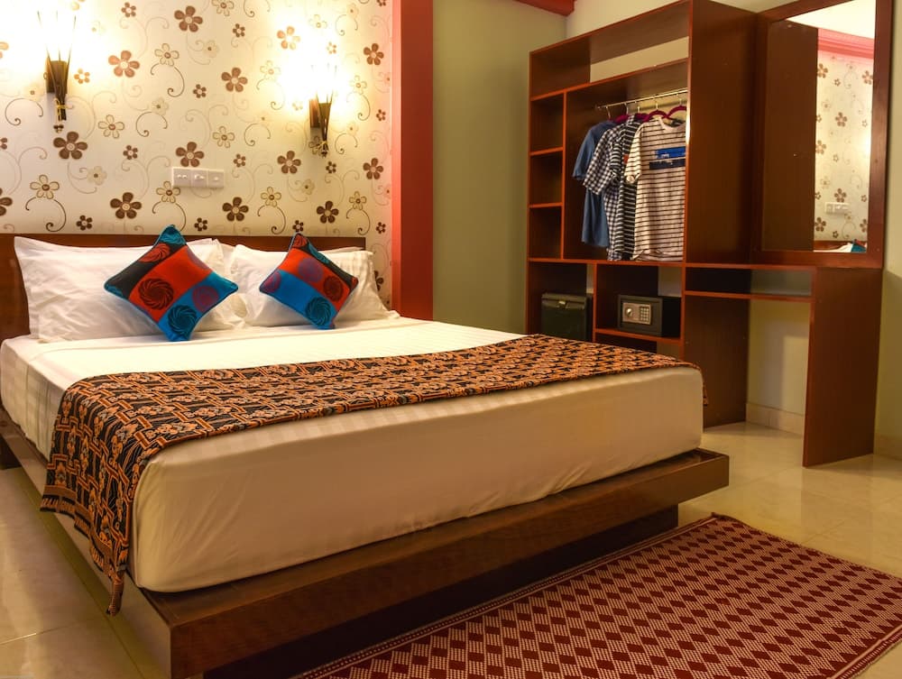 Surf Retreat - View 5