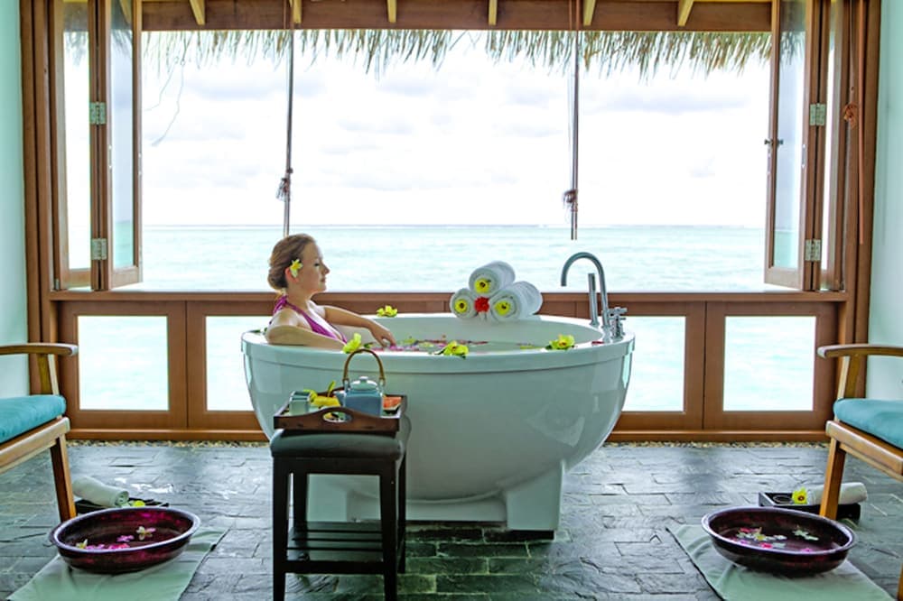 Medhufushi Island Resort - View 33