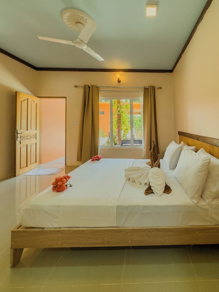 Ari Stay Thoddoo - View 4