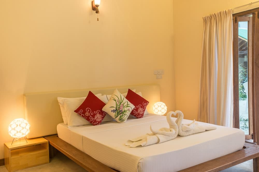 Thoddoo Retreat - View 40