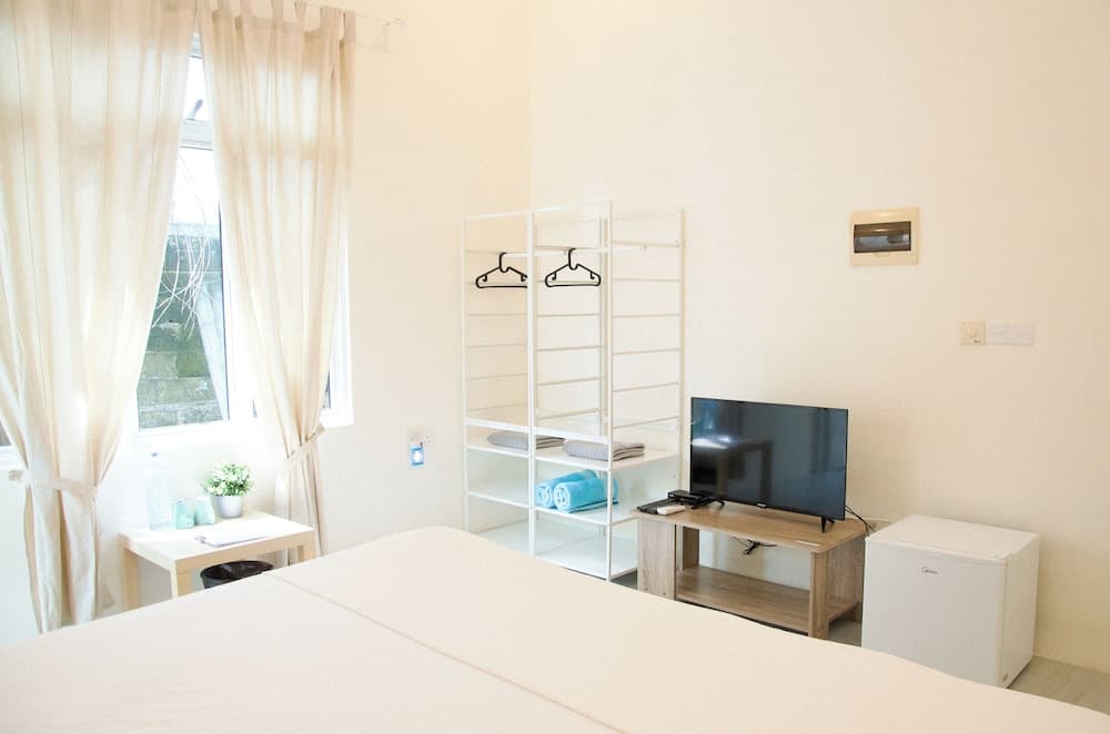 Three Hearts Guesthouse - View 74