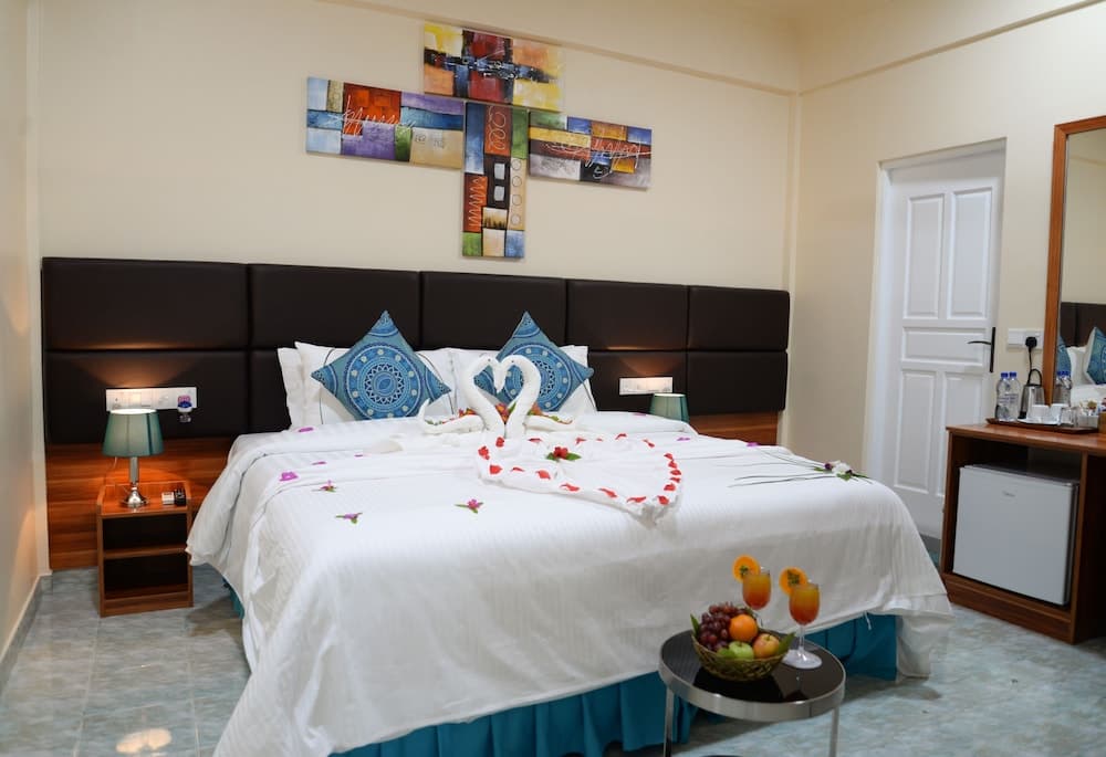 Cliff  Retreat - View 23