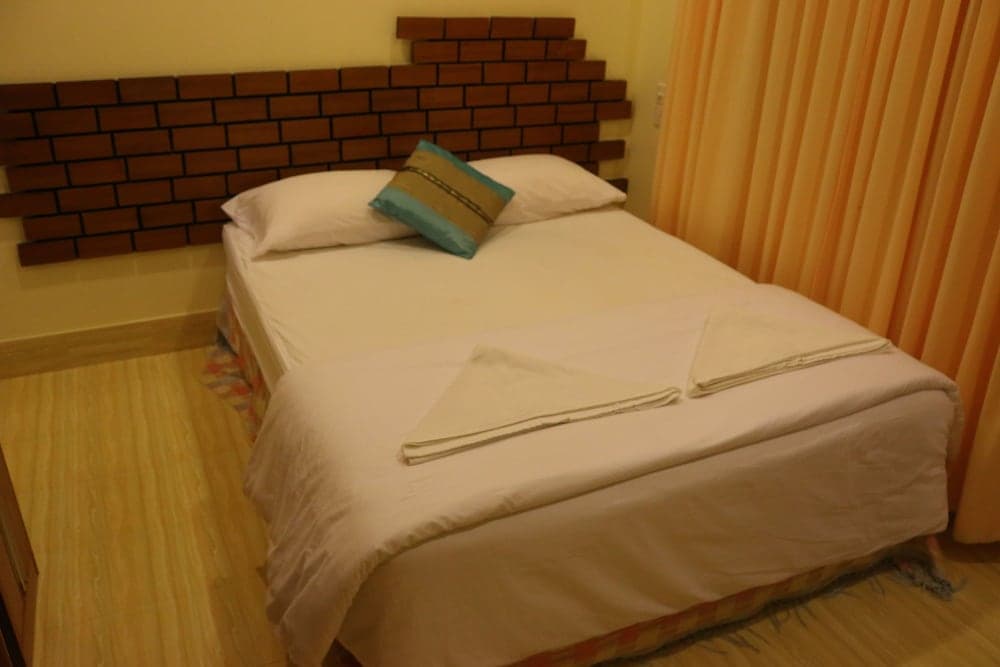 Ras Beach Inn - View 14