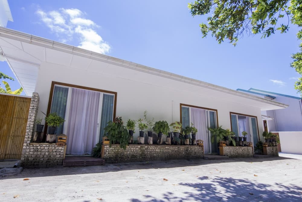 Dhigurah Retreat Beach - View 30