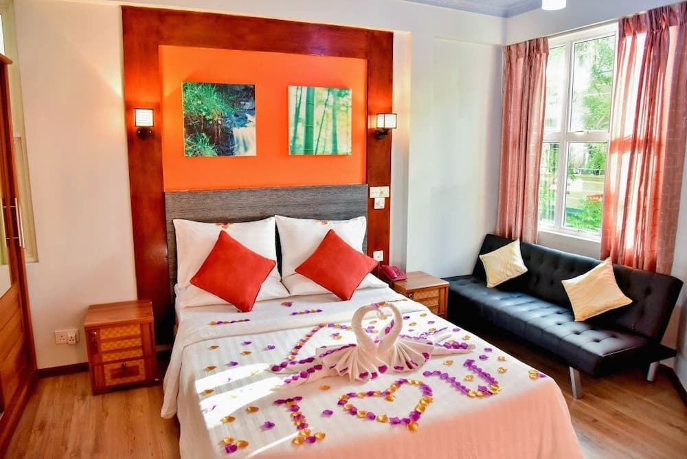 Crystal Crown - View 8