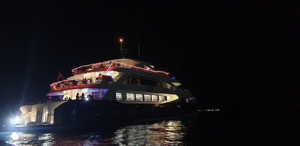 Crown Beach Hotel Maldives - View 44