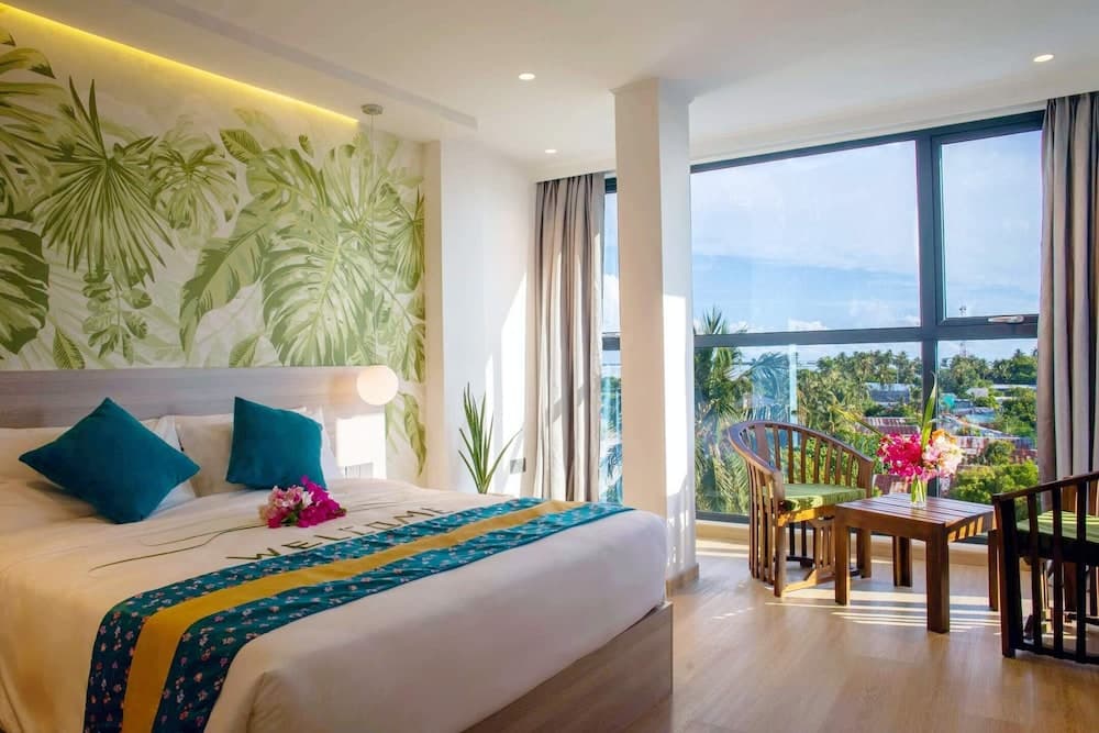 Beach Hotel Guraidhoo - View 10